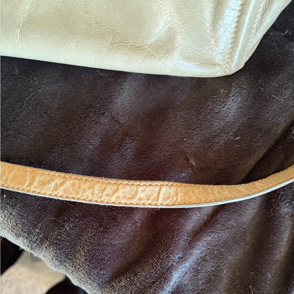 Prada Vitello Shine Leather Satchel with Shoulder Strap - Picture 16 of 16